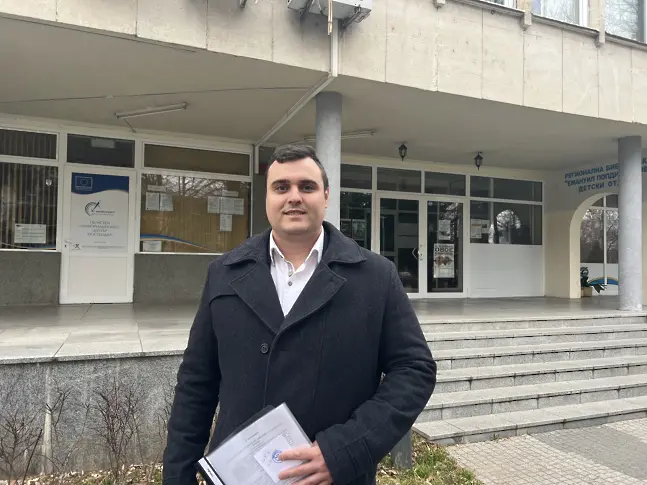 НДСВ регистрира листата с кандидат депутати за Кюстендил,водач е Лоренцо Георгиев