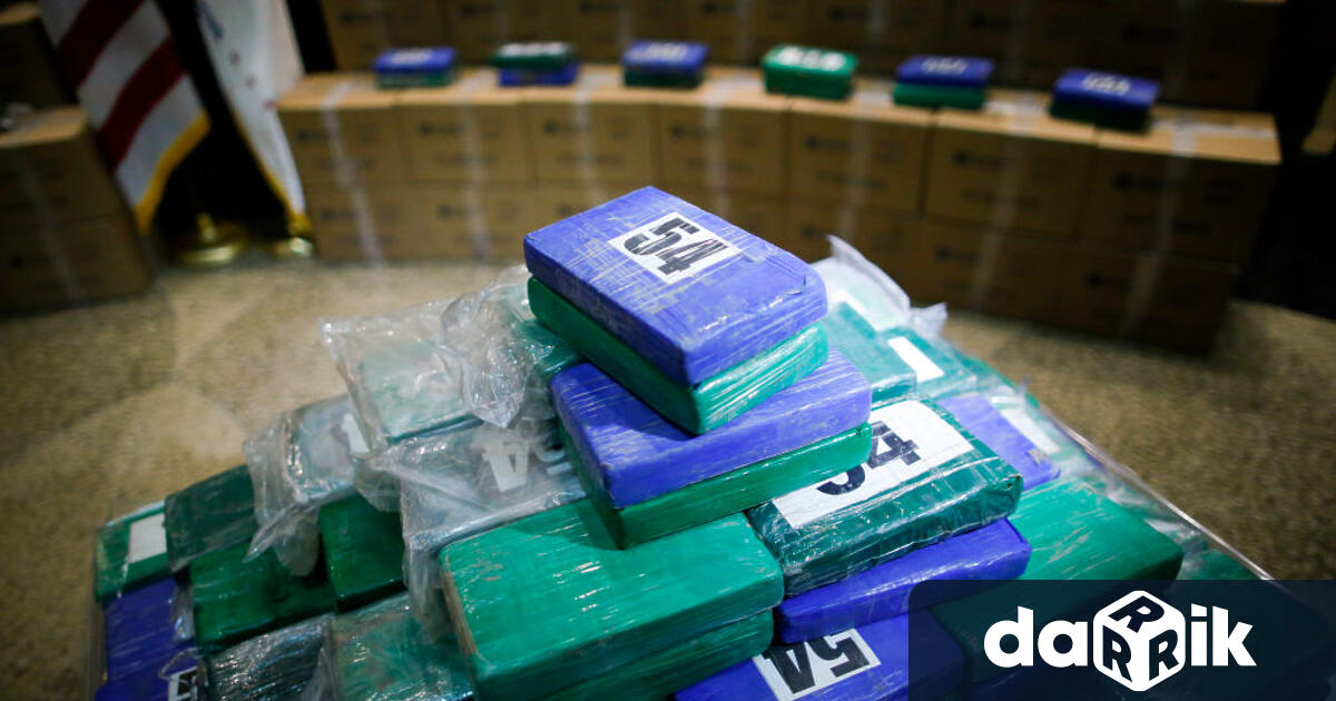 Еквадор конфискува около 8 8 тона кокаин на стойност 330 млн