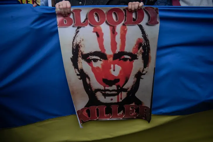 „Редуваха се да ме изнасилват“: Оцелели украинки разкриват как руските войници използват сексуалните нападения „като оръжие във войната“