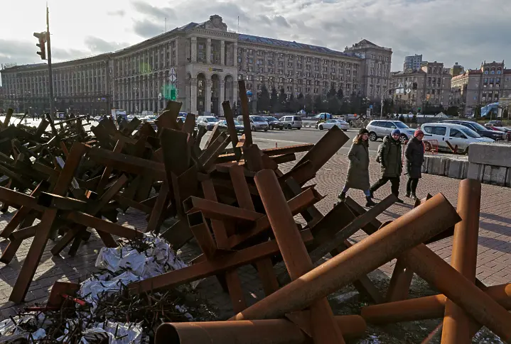 Мощна експлозия в Киев по време на посещението на Педро Санчес