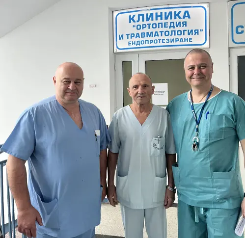 Варненски лекари спасиха крака на пациент