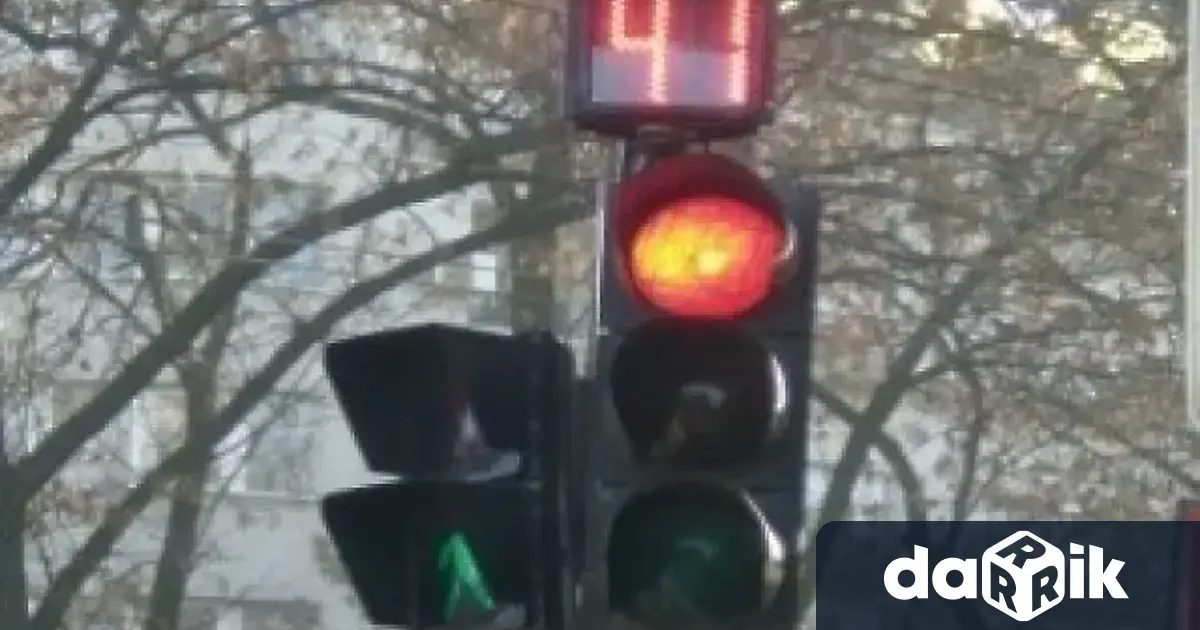Изграждането на нова светофарна уредба в Сливен бе сред темите