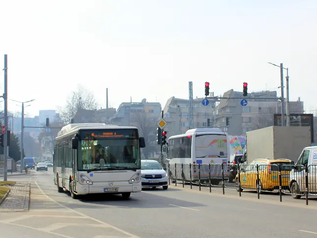 Градските автобуси с празнично разписание
