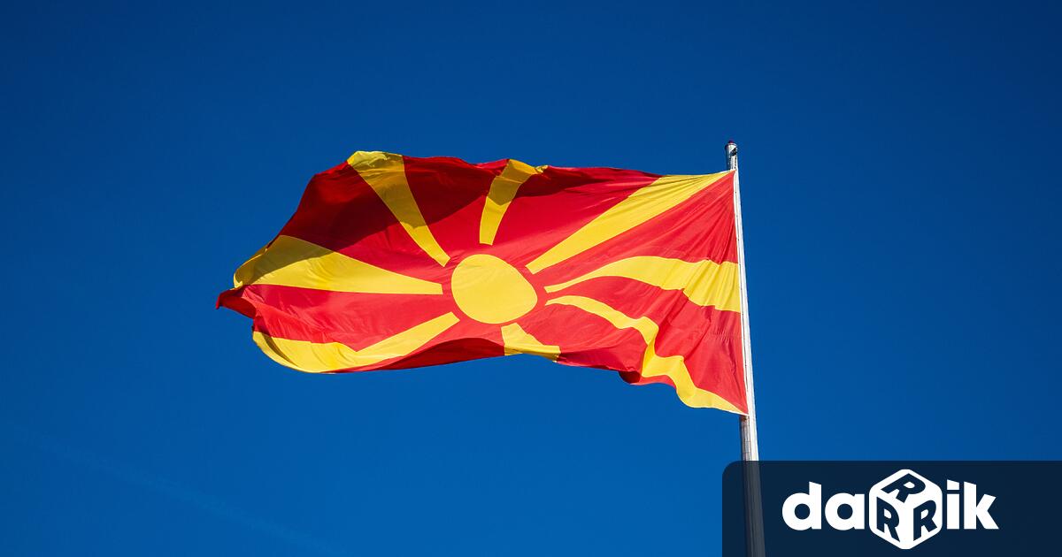 След двуседмични дебати късно снощи македонският парламент одобри новият състав