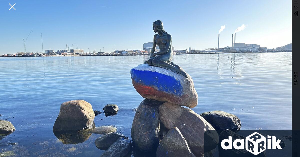 Малка русалка, най-популярната статуя в Дания, осъмна на 2-ри март