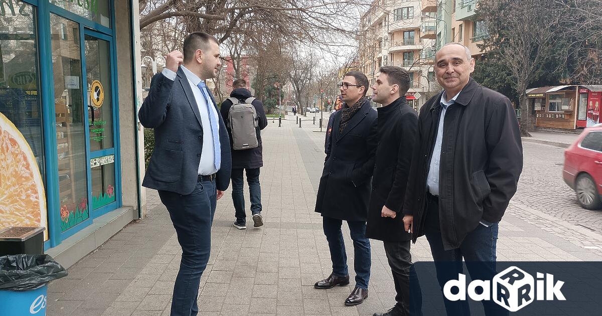 Пълни листирегистрираха от коалицията Продължаваме промяната-Демократична България“ за Пловдив и