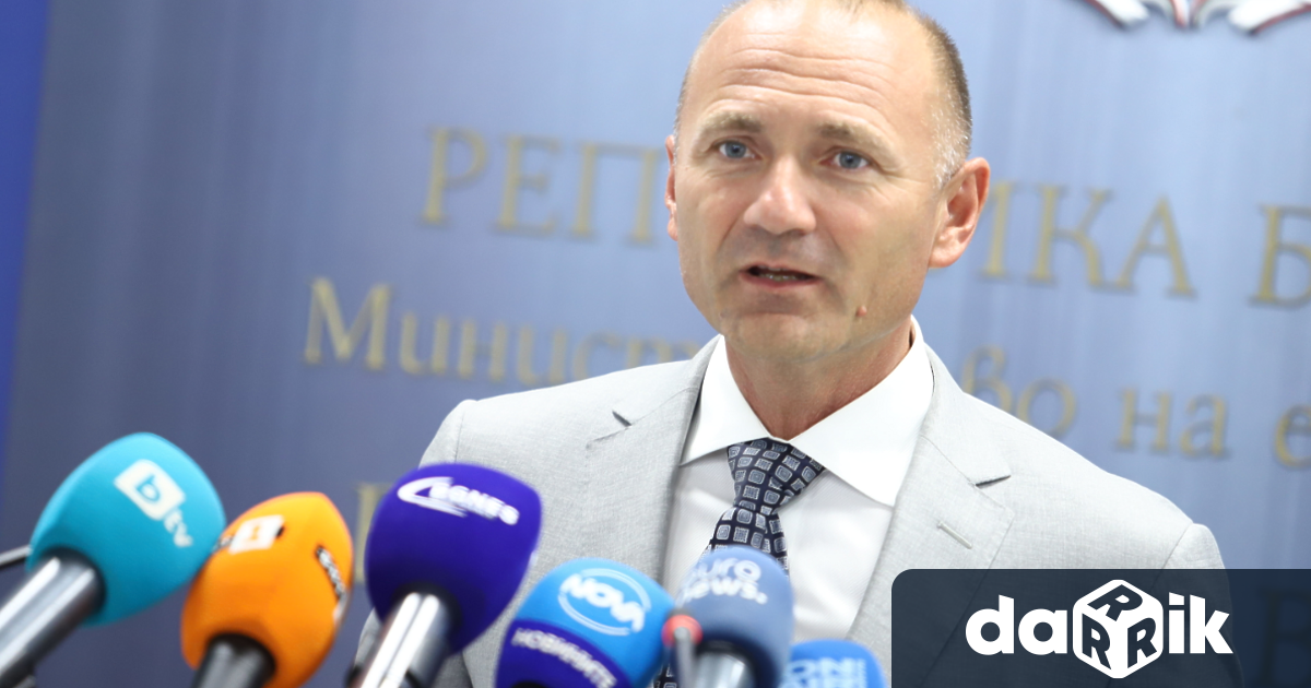 Енергийният министър Росен Христов отхвърли появилата се в някои медии