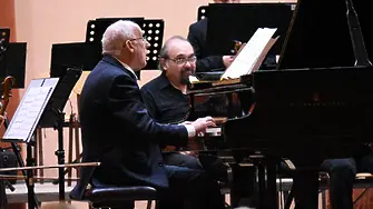 Легендарният пианист Бруно Канино пристига за „Месеца на клавишите в Симфониета-Враца“