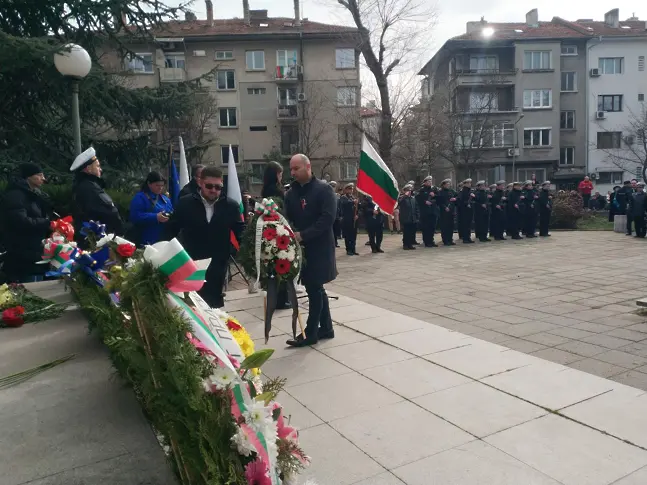 3 март в Бургас: Огънчето на българщината тлее тук 