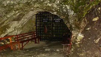Близо 30 % ръст на туристите от началото на годината отчитат в Ягодинската пещера 