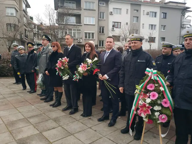 3 март в Бургас: Огънчето на българщината тлее тук 