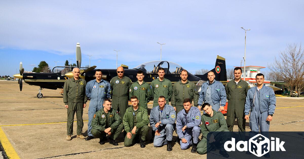 В 12 та авиационна база започна летателния стаж на курсантите –