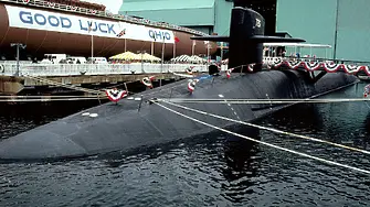 Австралия ще купи от САЩ три атомни подводници клас „Вирджиния“ до 2030 г.