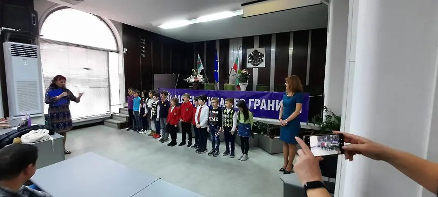 69 медала спечелиха малките сливенски математици от турнира „Математика без граници“