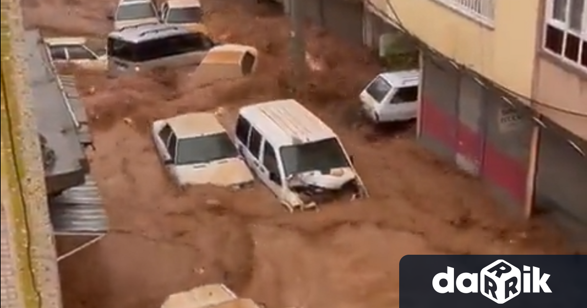 Внезапни наводнения отнеха днес, 15 март, живота на най-малко 14