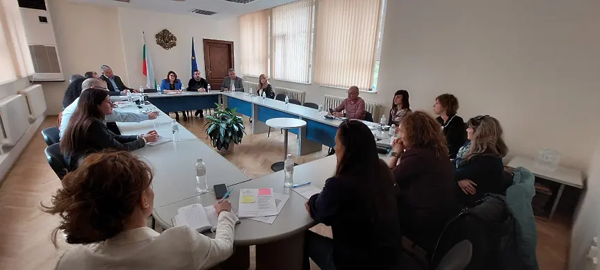 Областна администрация - Габрово домакинства работна среща за предстоящите избори