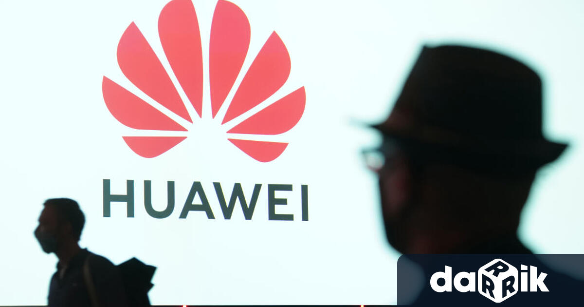Китайският технологичен гигант Huawei е заменил хиляди компоненти на продукти