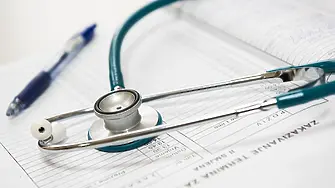 Лекарският съюз ще подпомогне десет млади медици