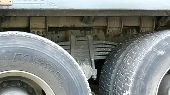 Спират движението на тежкотоварни камиони в района на Розино