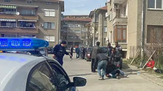 Почина един от ранените в масовия бой с брадви в Казанлък