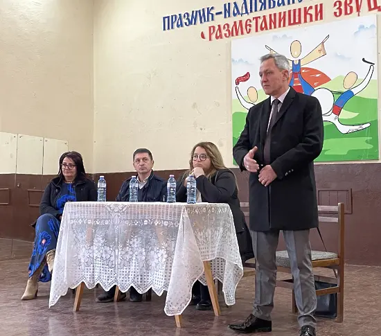 Кандидатите от ГЕРБ - СДС в Бобов дол: Няма да допуснем да бъде изложен на риск енергийният сектор и хиляди да останат без работа