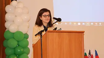 Зам.-министър Генчовска: ВВВУ „Георги Бенковски“ има амбицията да се превърне в център за комплексно авиационно образование