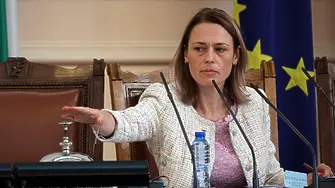 Ива Митева: Политиците не решават ежедневните проблеми на хората