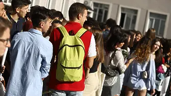 Заплахи за бомби и в училища в Пловдив