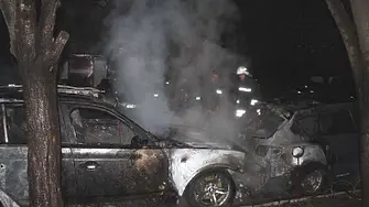 Две коли горяха до пазара в Димитровград