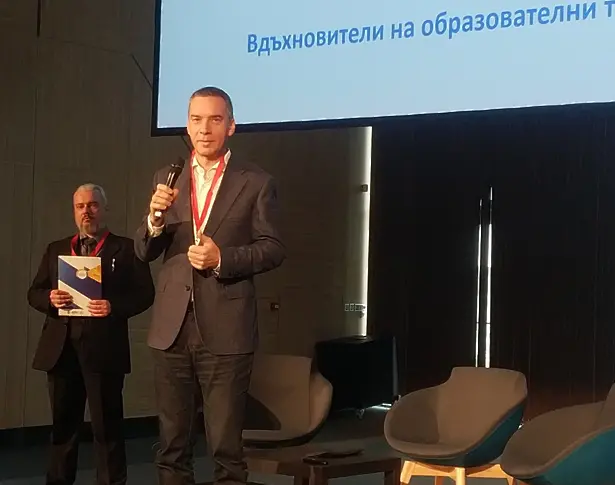 Първият национален форум за STEАM образованието в Бургас: Роботи, лего работилница, 3D модели