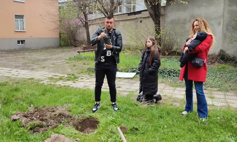 Алеята на живота в Димитровград с още 80 дръвчета