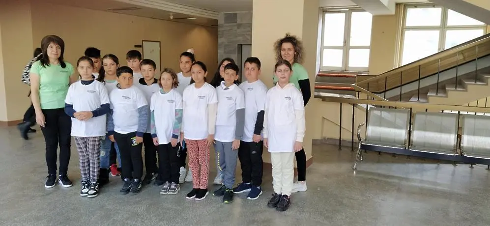 Участниците в Детското полицейско управление посетиха Академията на МВР