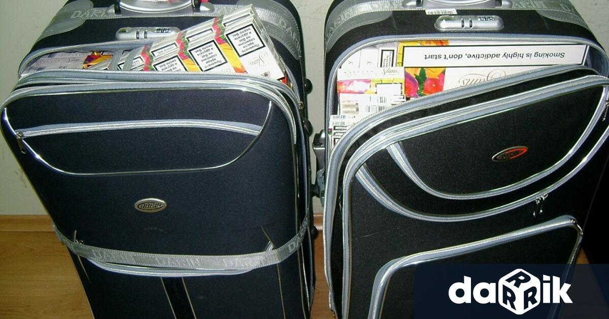 Митническите служители на Летище Бургас иззеха 2569 кутии 51380къса цигари от багажа