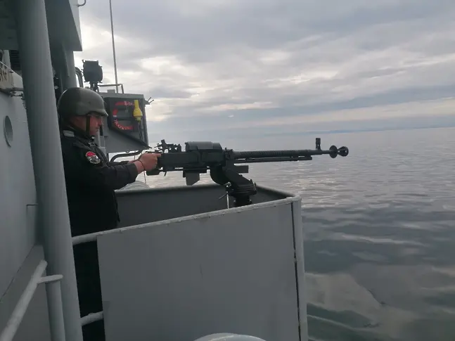 Наши бойни кораби с ново учение на море (СНИМКИ)