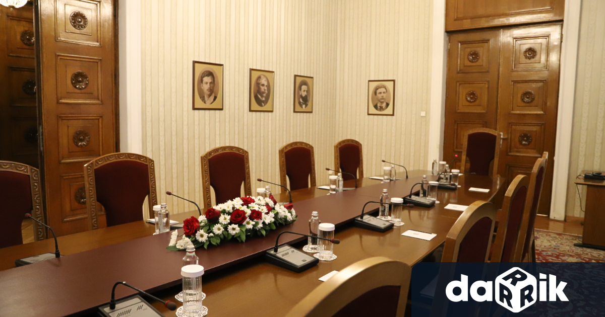 Президентът Румен Радев приключи с кръга от консултации за съставяне