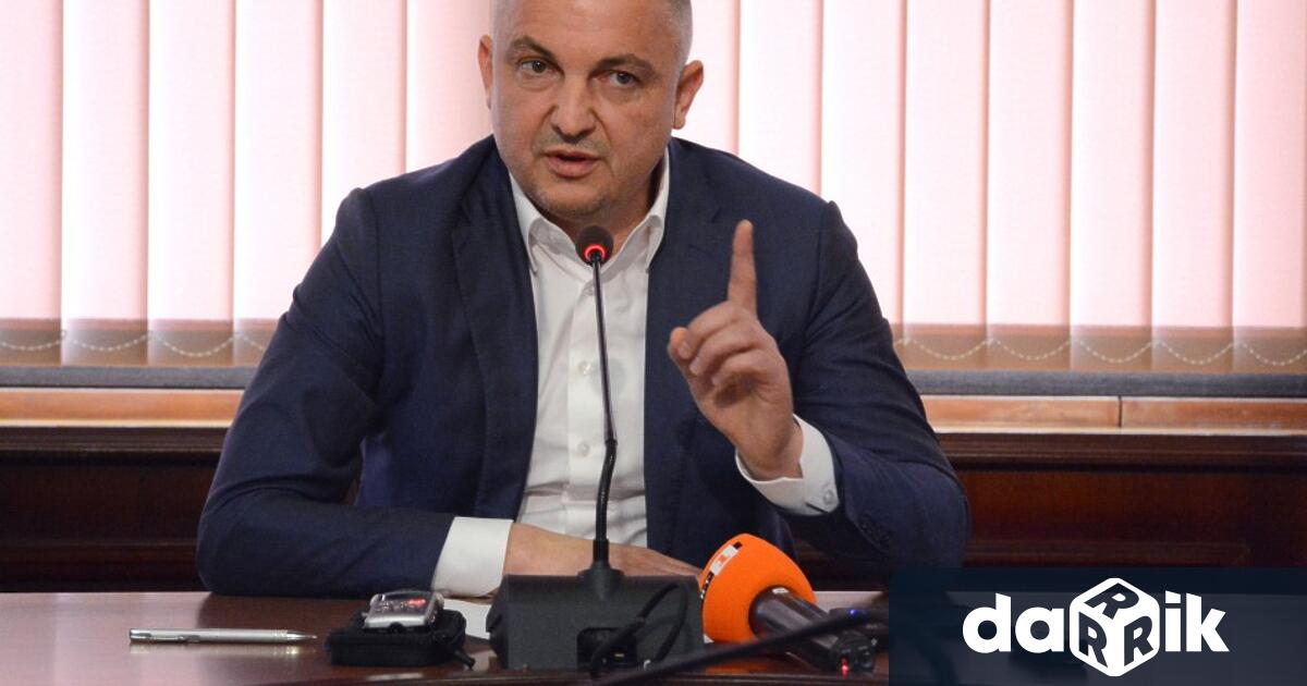 Оставката на кмета на Варна Иван Портних беше поискана от