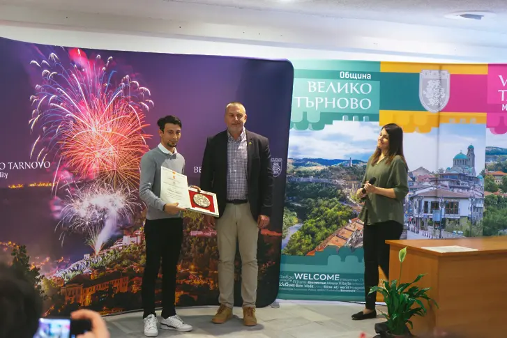 Община Мездра с награда за успешно представяне на Международното туристическо изложение „Културен туризъм“ 2023