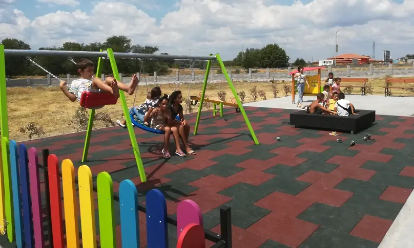 Нова детска площадка откриват в „Северен“