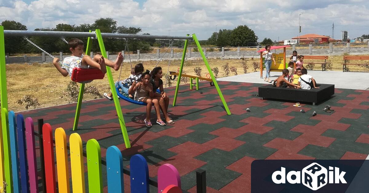 Нова детска площадка ще открият днес в район Северен Тя