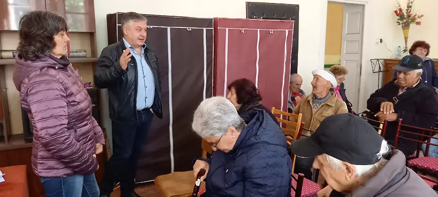 Кметът на община Пордим се срещна с членове на местната организация към Съюза на слепите в България