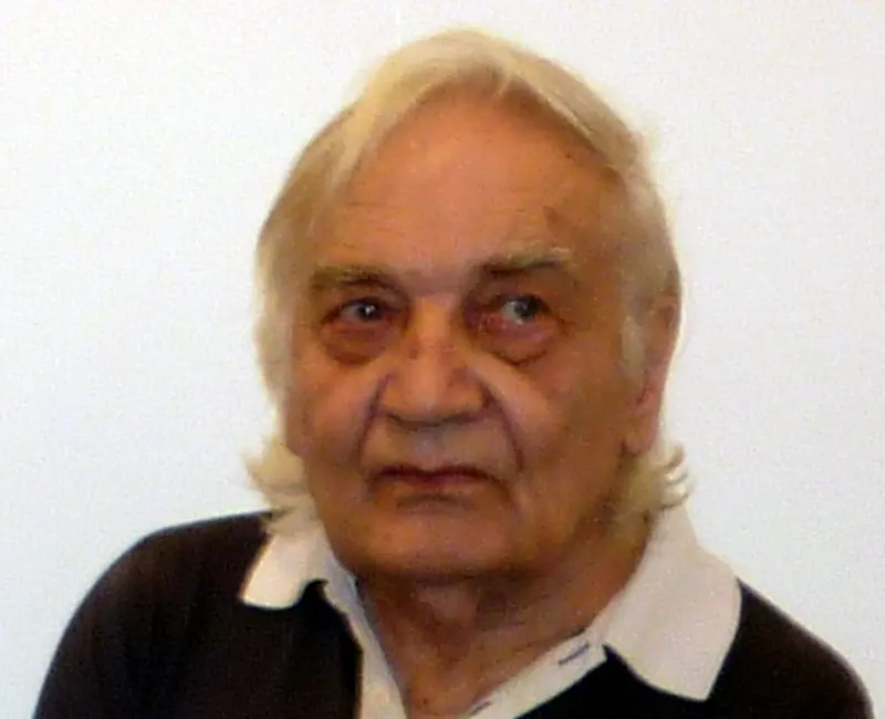 Днес град Левски скърби. Отиде си Васил Аврамов - един истински воин на духа