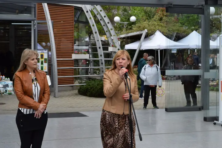 С изобилие от цвят и аромат: За 38-ми път откриха изложението "Флора"