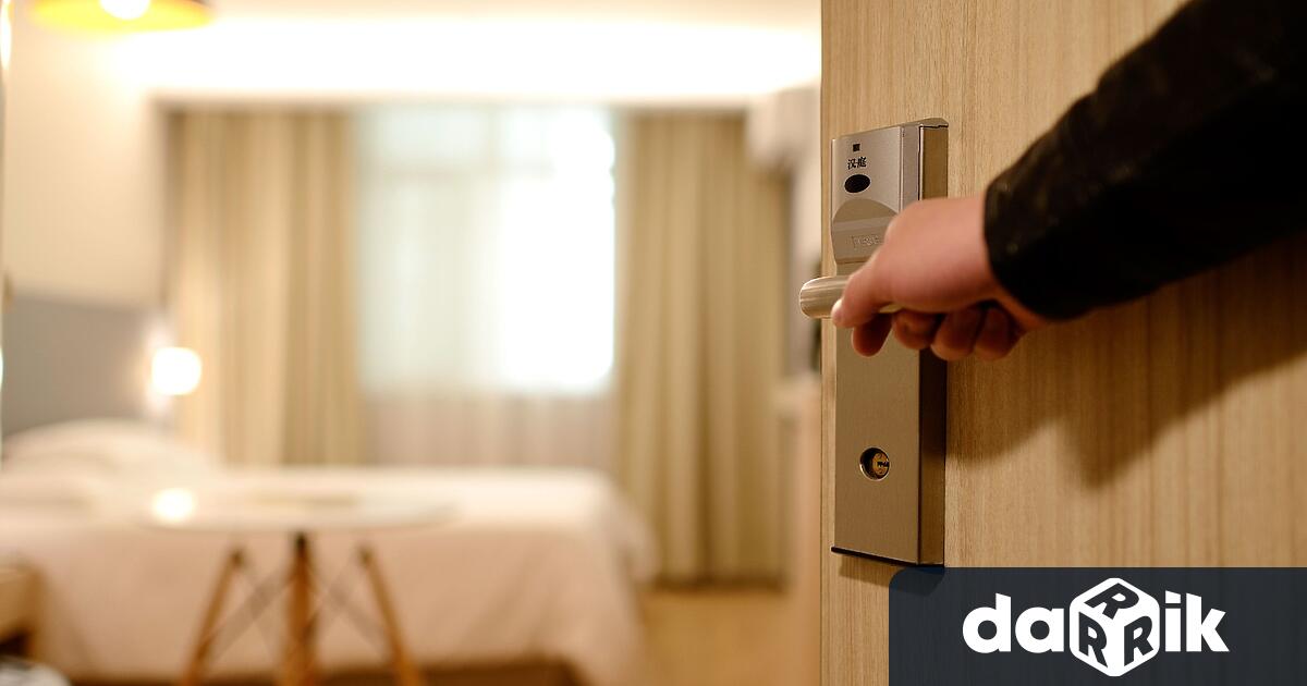 Обществено недоволство предизвика новината че собственик на хотел в курорт