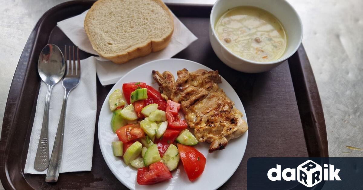 Община Габрово ще продължи да доставя топъл обяд на хора