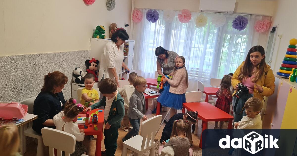 С първа закуска 15 украински деца започнаха своя ден в