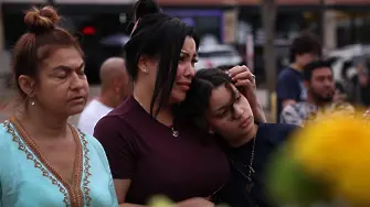 8 загинали, сред които деца, при масова стрелба с автомат в мол в Тексас (видео) 