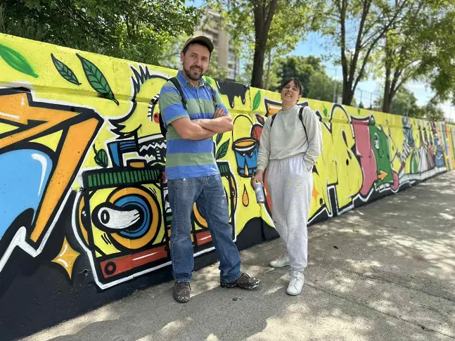 Ученици правят „Изкуство срещу вандализъм“ в Сливен