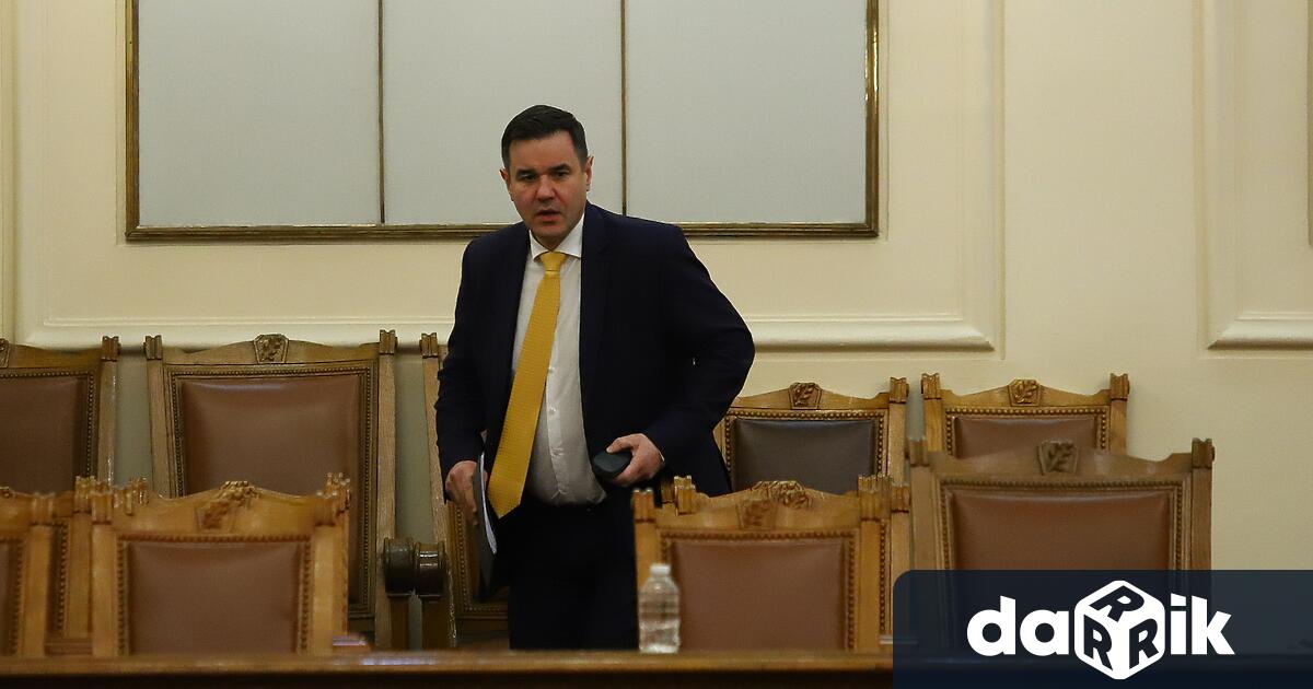 Министърът на икономиката и индустрията Никола Стоянов ще бъде изслушан