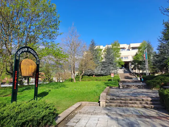 Гигантски родопски чан ще звънти в Смолян