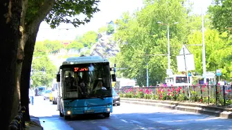 Намаляват с 15% в делнични и с 9% в празнични дни автобусите в Пловдив през лятото
